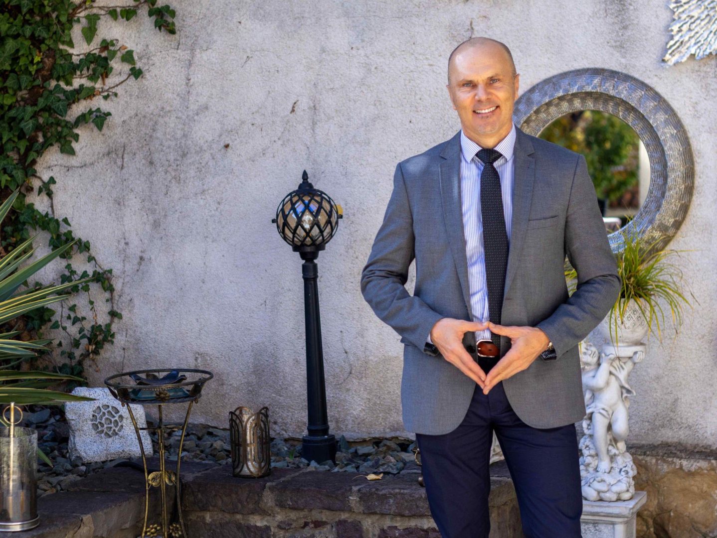 Cum se diferențiază EkoGroup și Cătălin Cârcu în industria DOOH din România 4 Cum se diferențiază EkoGroup și Cătălin Cârcu în industria DOOH din România